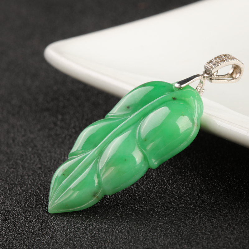糯种翠绿翡翠叶子吊坠 - 红掌柜