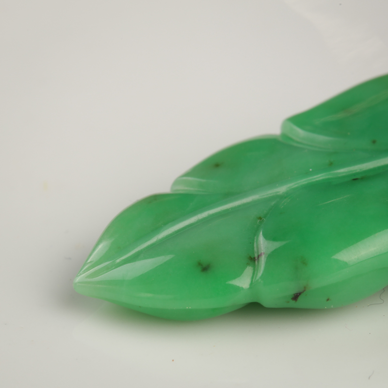 缅甸糯种翠绿翡翠叶子吊坠 - 红掌柜