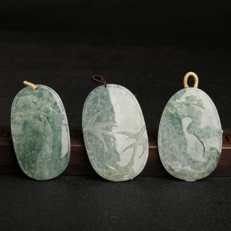 天然翡翠松竹梅套装吊坠-红掌柜