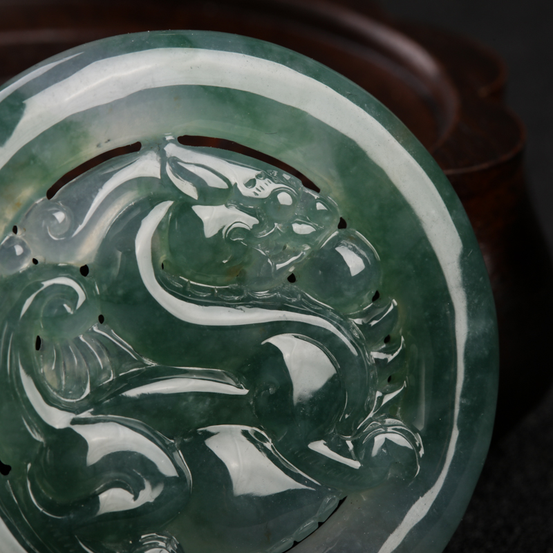 翡翠平安麒麟吊坠-红掌柜