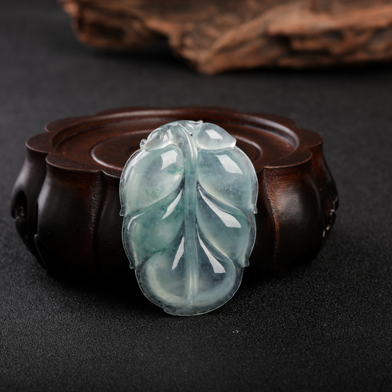 糯冰种飘花翡翠金枝玉叶吊坠-红掌柜