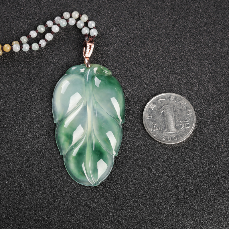 糯冰种翡翠金枝玉叶吊坠-红掌柜