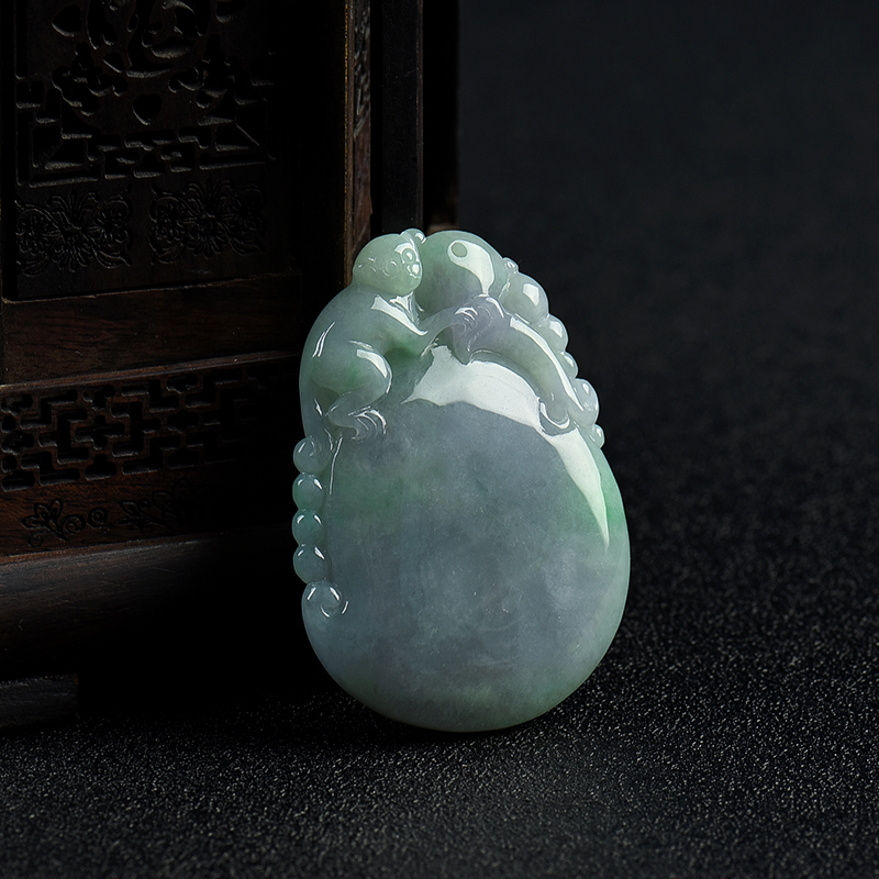 春带彩翡翠封侯之禄吊坠-红掌柜