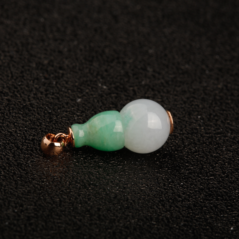 缅甸天然糯种翡翠吊坠-红掌柜