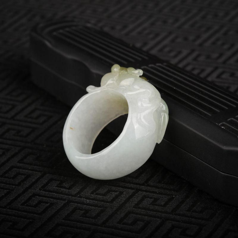 缅甸糯冰种俏色翡翠貔貅戒指-红掌柜