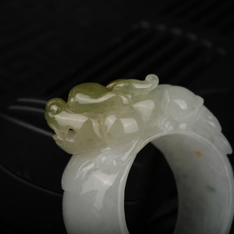 糯冰种俏色翡翠貔貅戒指-红掌柜