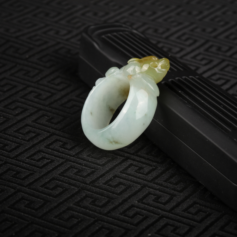 缅甸糯冰种俏色翡翠貔貅戒指-红掌柜