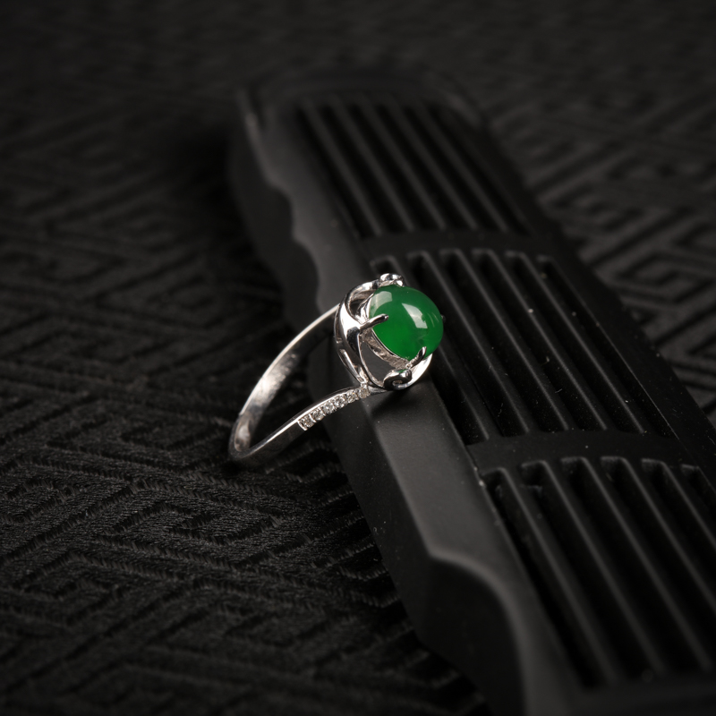 糯冰种翡翠戒指-红掌柜