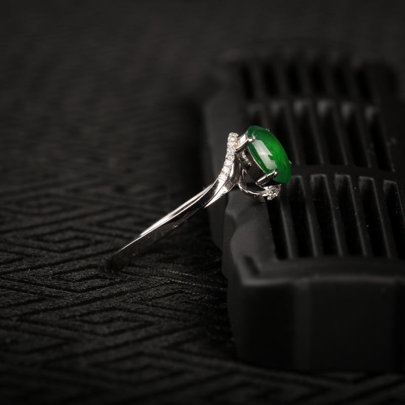 糯冰种翡翠戒指-红掌柜