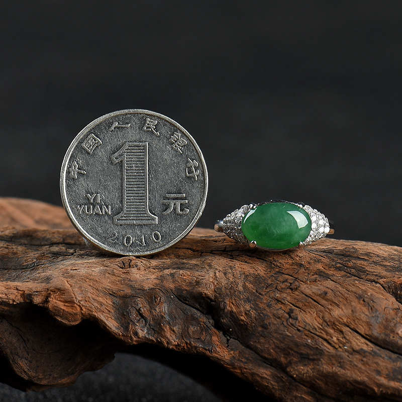 糯冰种深绿翡翠-红掌柜