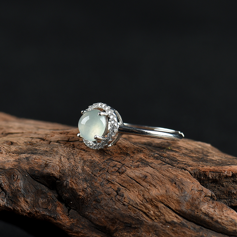 银镶翡翠戒指-红掌柜