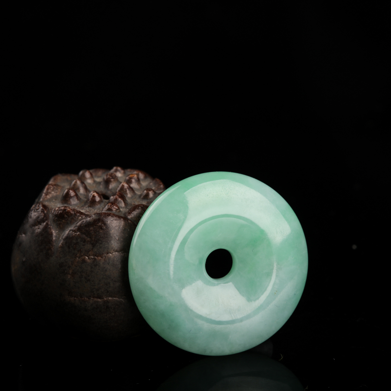 缅甸豆种豆绿翡翠平安扣吊坠-红掌柜