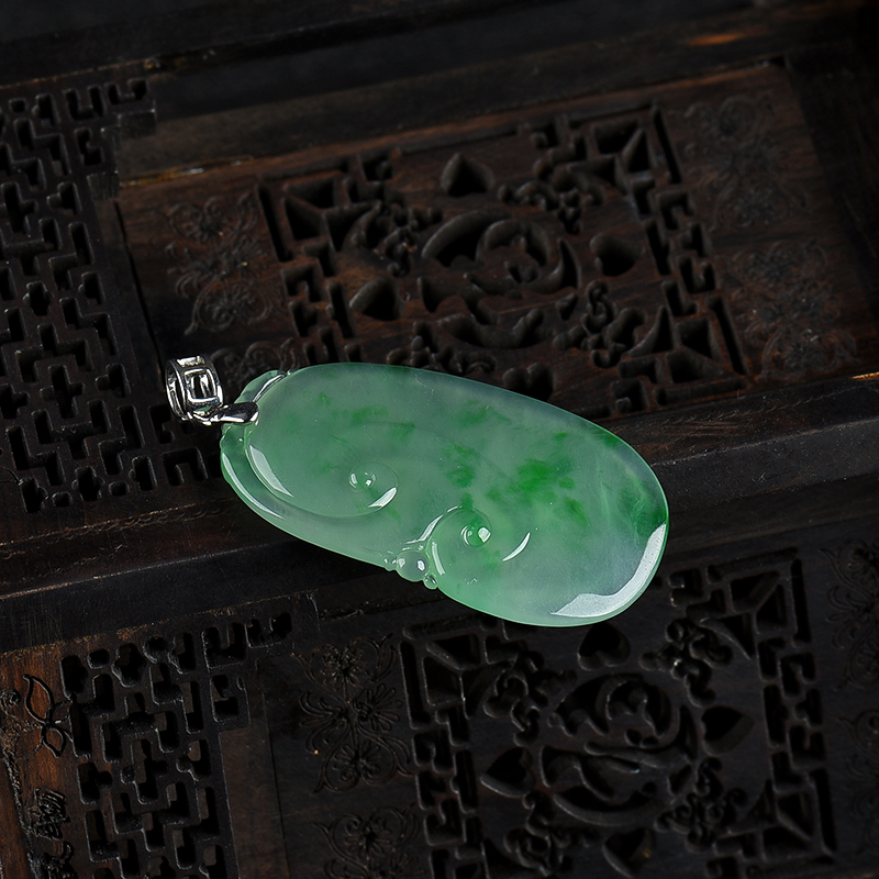 缅甸糯冰种飘翠翡翠如意吊坠-红掌柜