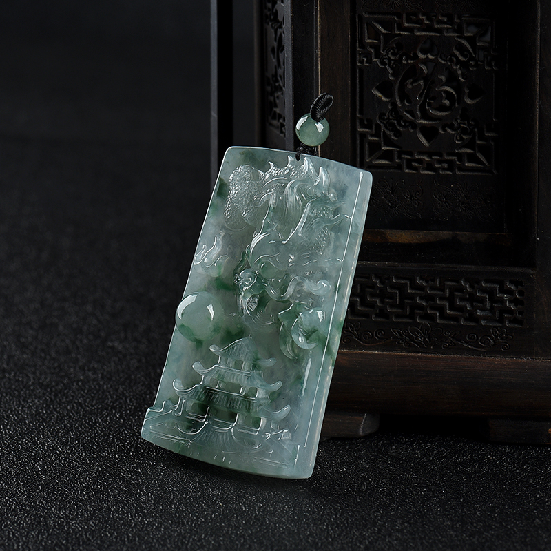 翡翠辰龙吊坠-红掌柜