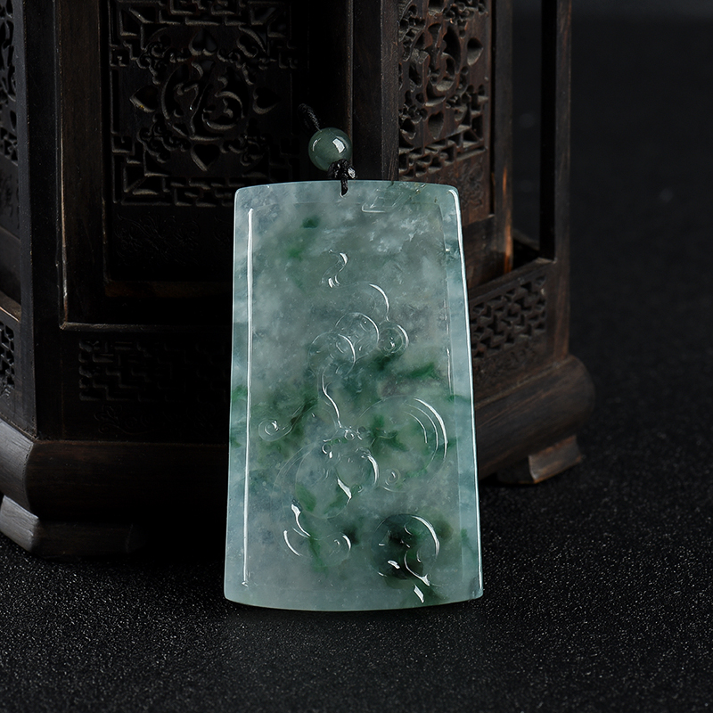 天然翡翠辰龙吊坠-红掌柜