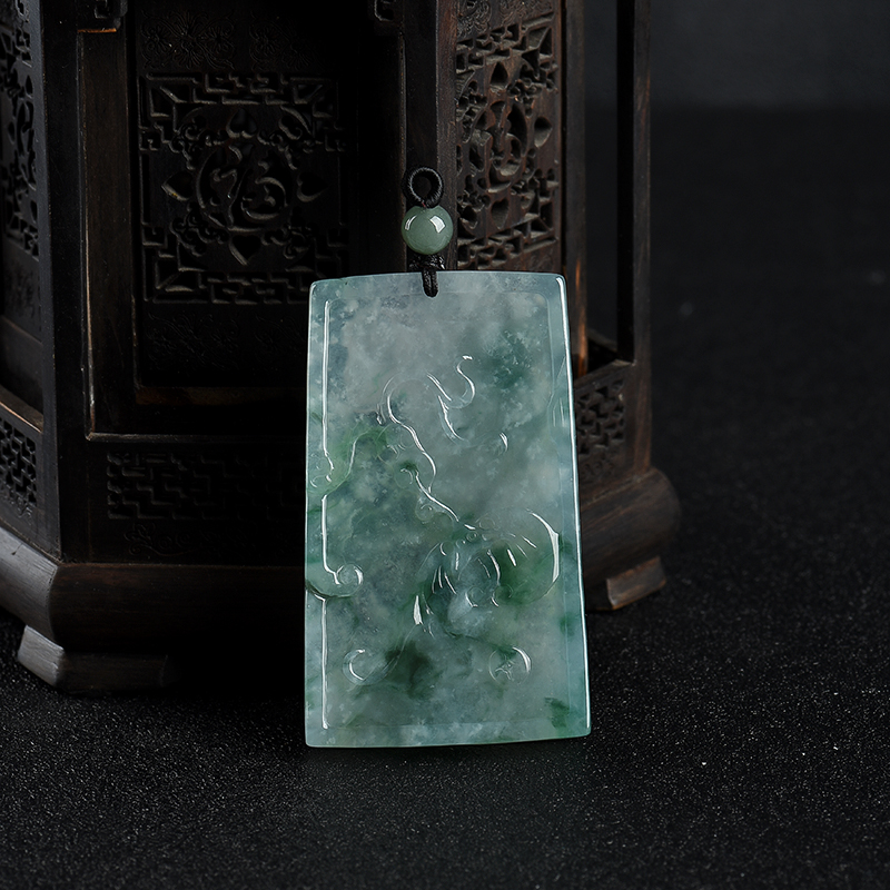 天然糯冰种飘花翡翠辰龙吊坠-红掌柜