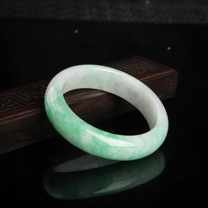 缅甸天然豆种飘翠翡翠手镯-红掌柜