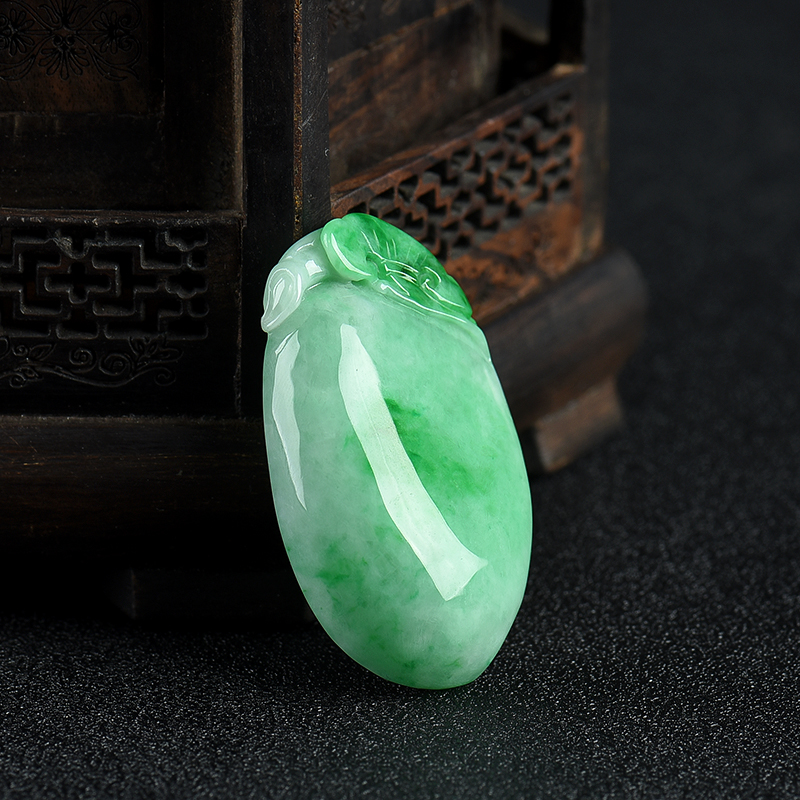 豆种翡翠福瓜吊坠-红掌柜