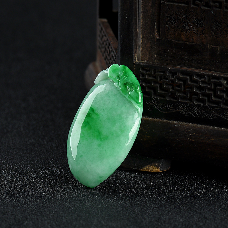 翡翠福瓜吊坠-红掌柜