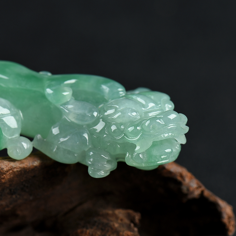 天然翡翠貔貅吊坠-红掌柜