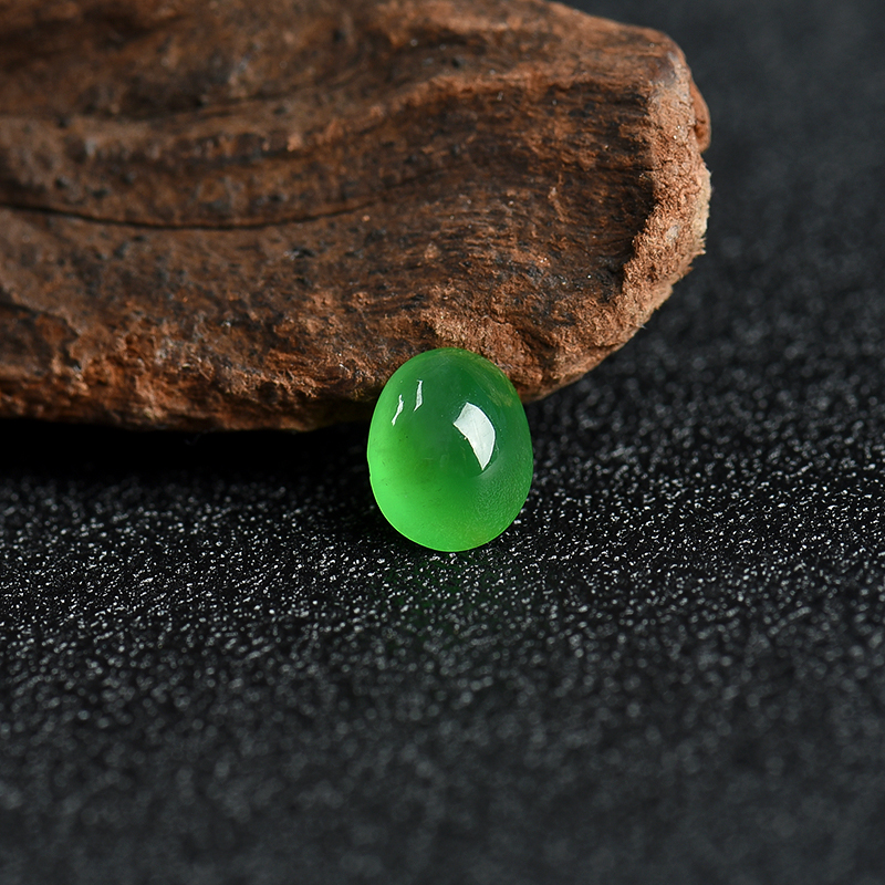 糯冰种阳绿翡翠戒面-红掌柜