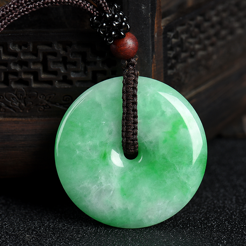 豆种飘翠翡翠吊坠-红掌柜