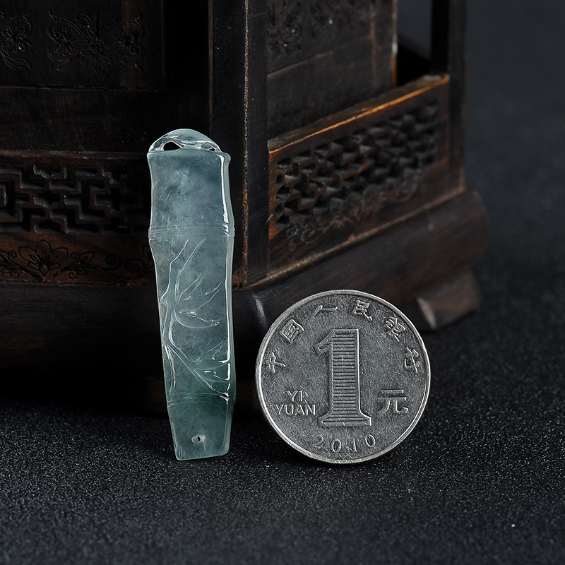 天然缅甸翡翠吊坠-红掌柜