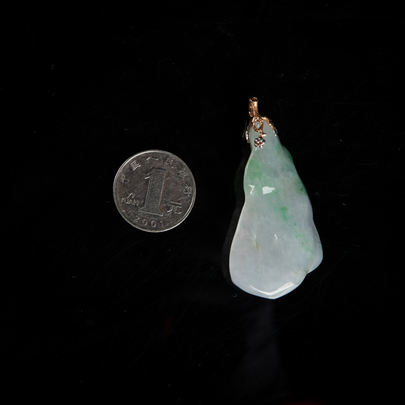 缅甸翡翠随形吊坠-红掌柜