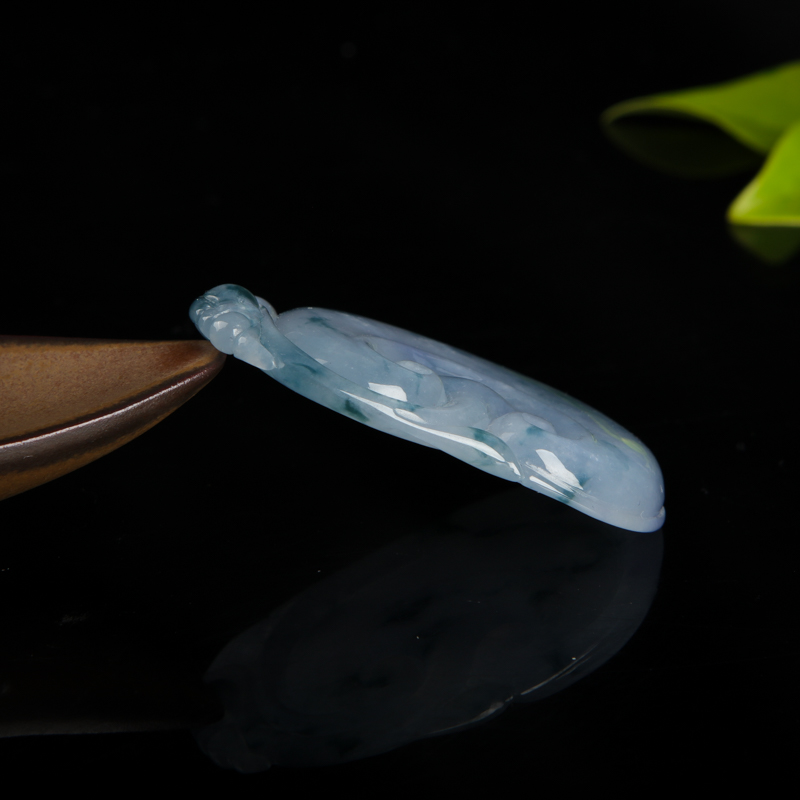 天然翡翠如意吊坠-红掌柜