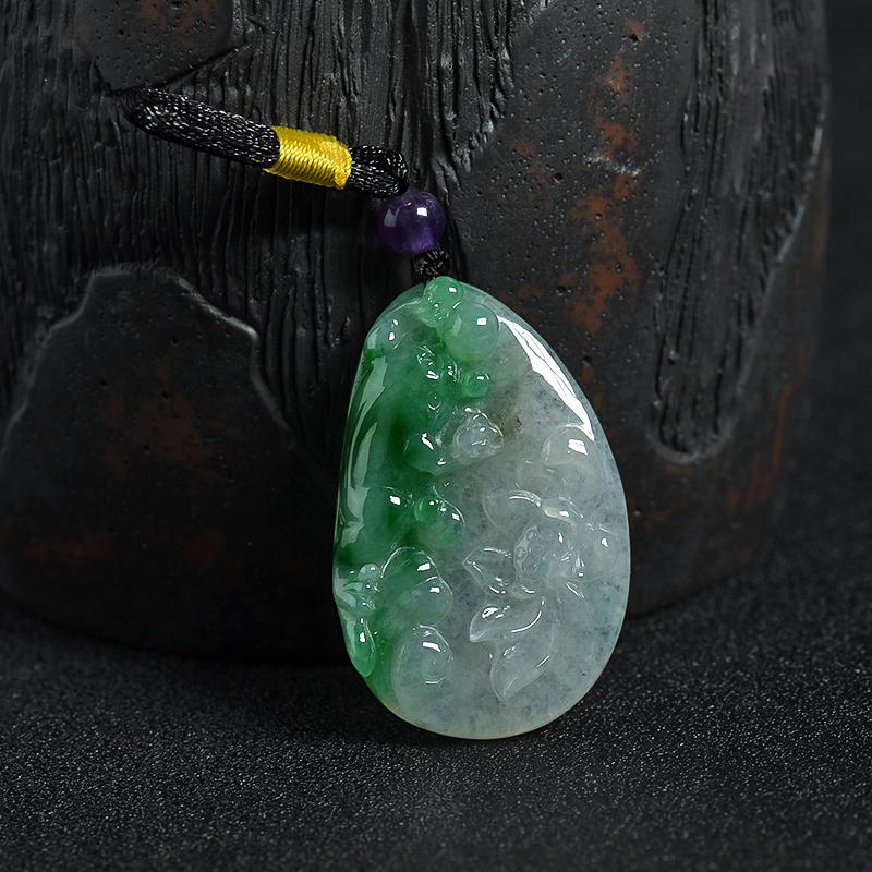 糯冰种飘翠翡翠瑞兽吊坠-红掌柜