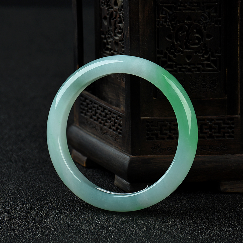 缅甸糯冰种翡翠手镯-红掌柜