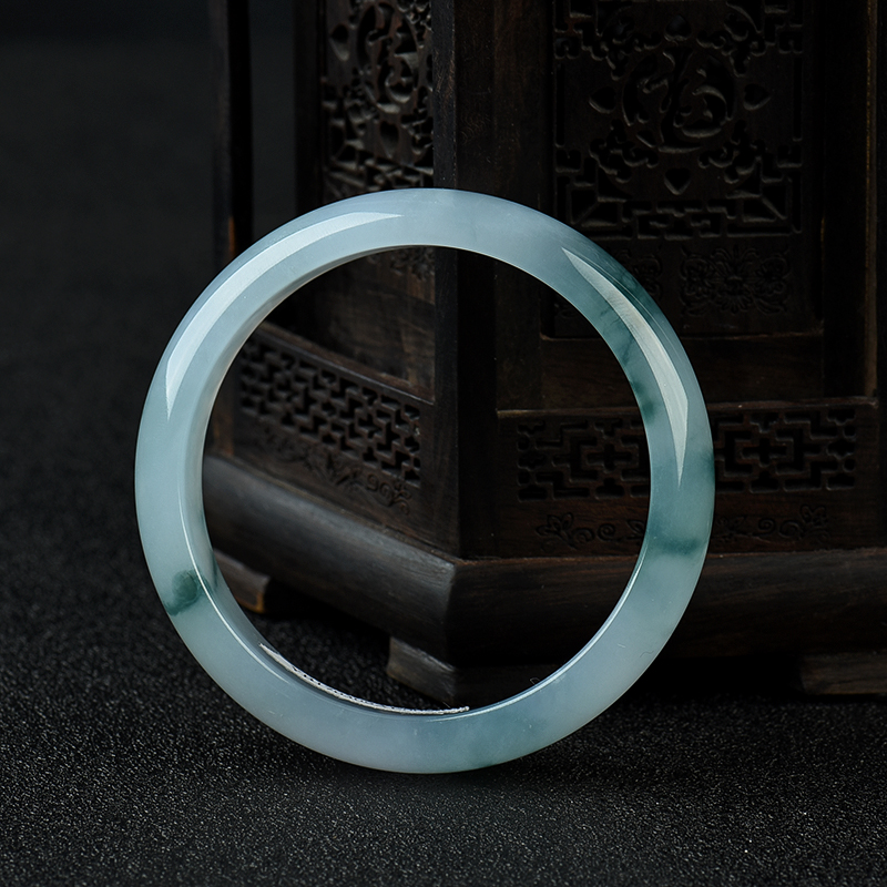 糯冰种飘花翡翠手镯-红掌柜