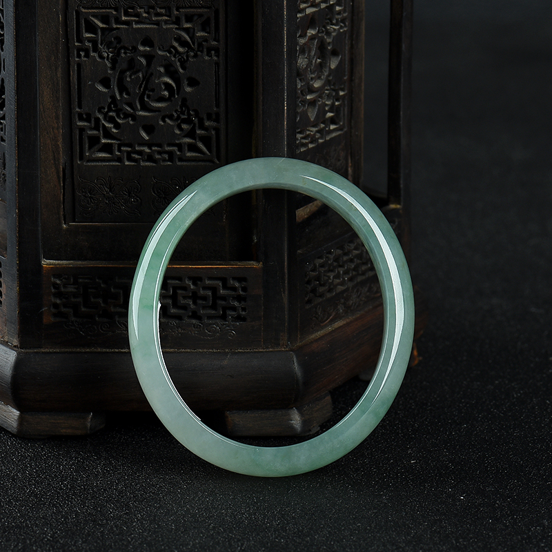 56mm糯种灰绿翡翠贵妃镯-红掌柜