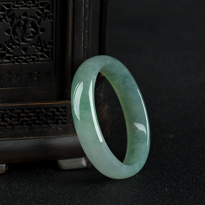 糯种灰绿翡翠贵妃镯-红掌柜