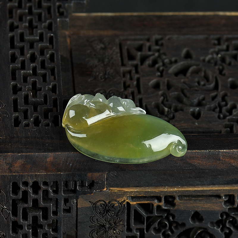 翡翠吊坠-红掌柜