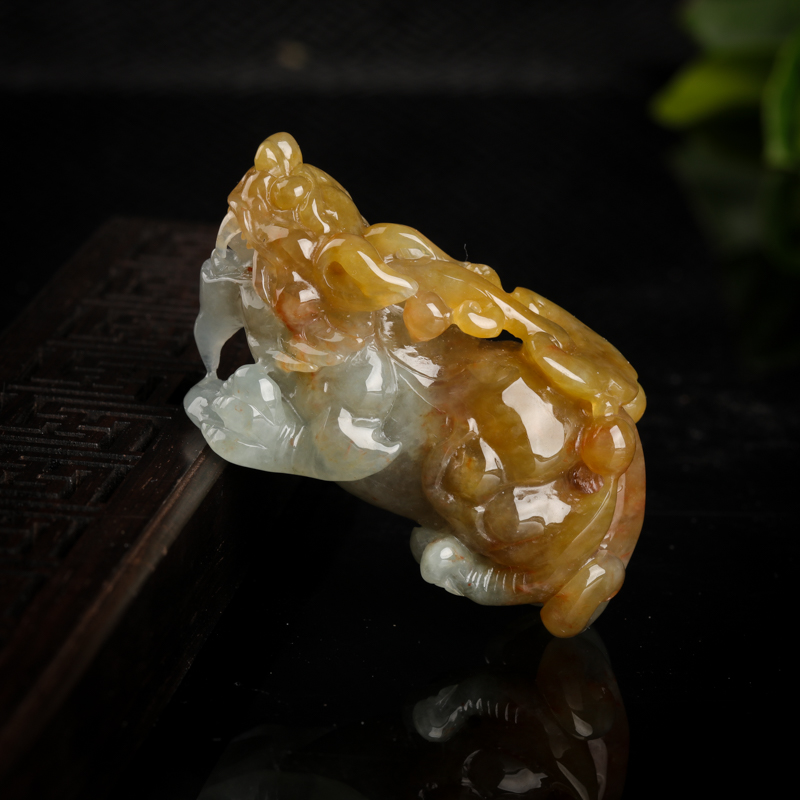 天然糯种黄翡翠貔貅吊坠-红掌柜