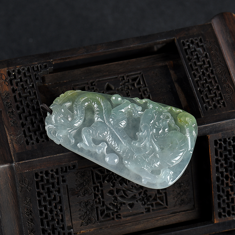 缅甸天然糯种翡翠龙牌吊坠-红掌柜