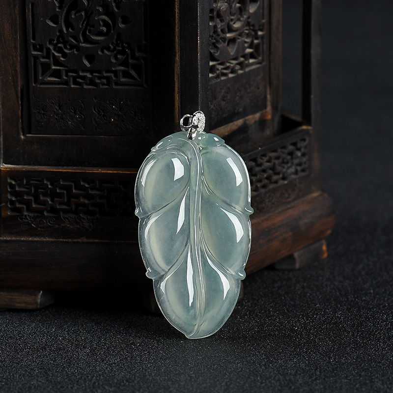 糯冰种飘花翡翠金枝玉叶吊坠-红掌柜