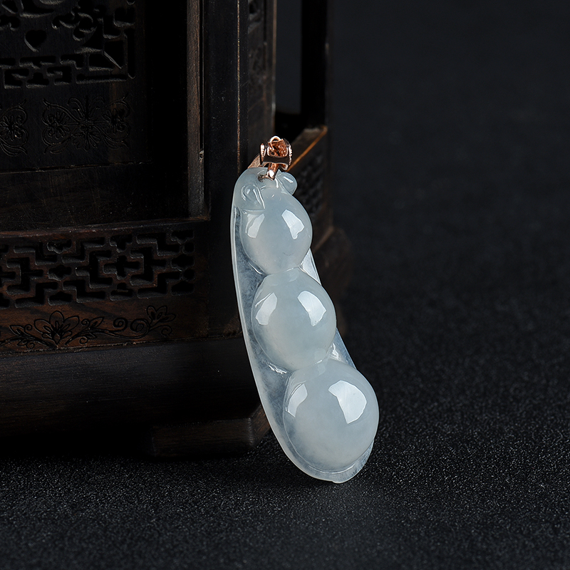 翡翠连中三元吊坠-红掌柜