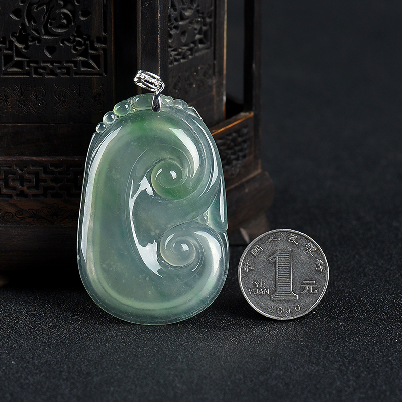 糯冰种飘翠翡翠-红掌柜