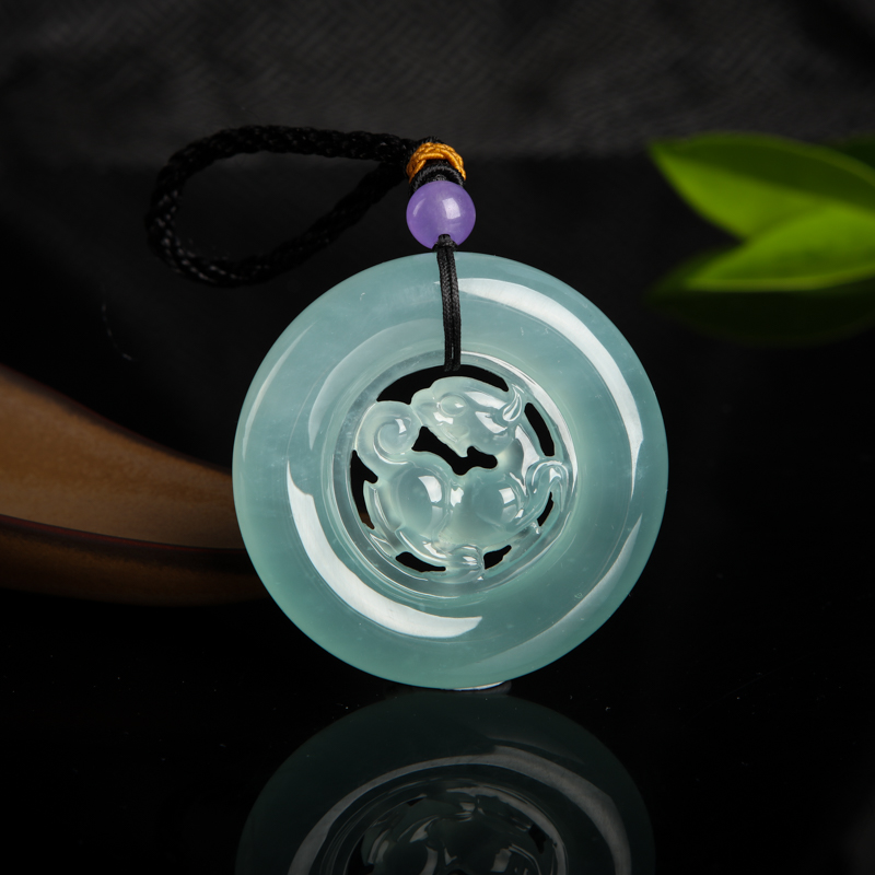 糯冰种晴水翡翠麒麟吊坠-红掌柜