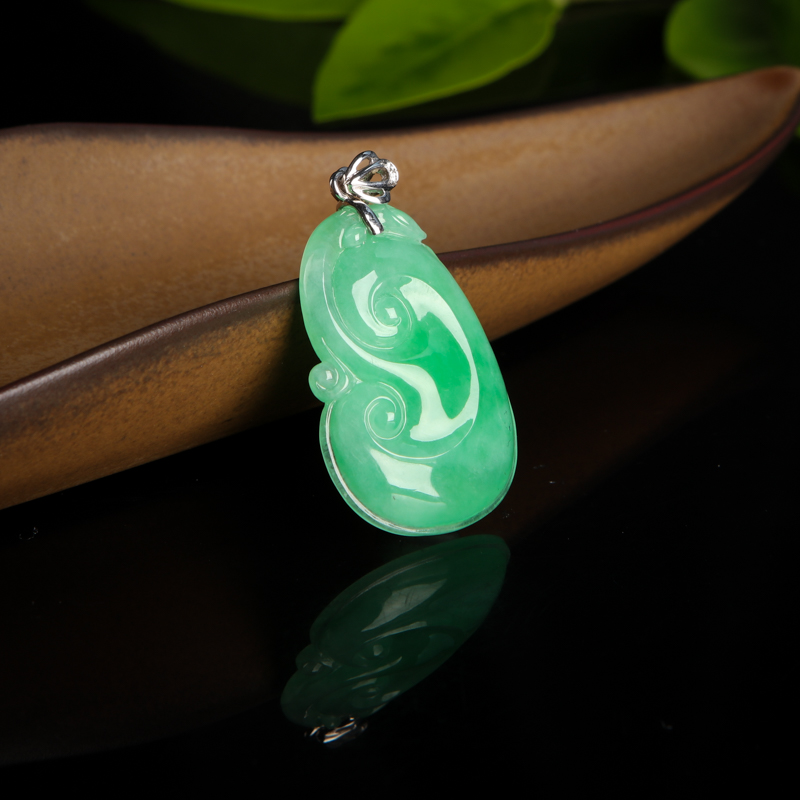阳绿翡翠如意吊坠-红掌柜