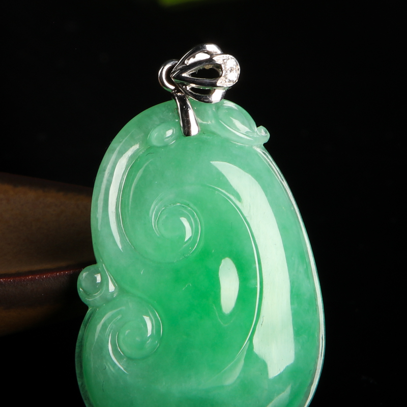 糯种阳绿翡翠如意-红掌柜