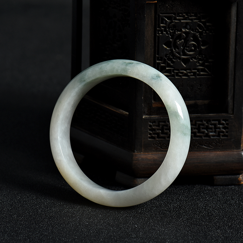 豆种飘花翡翠手镯-红掌柜