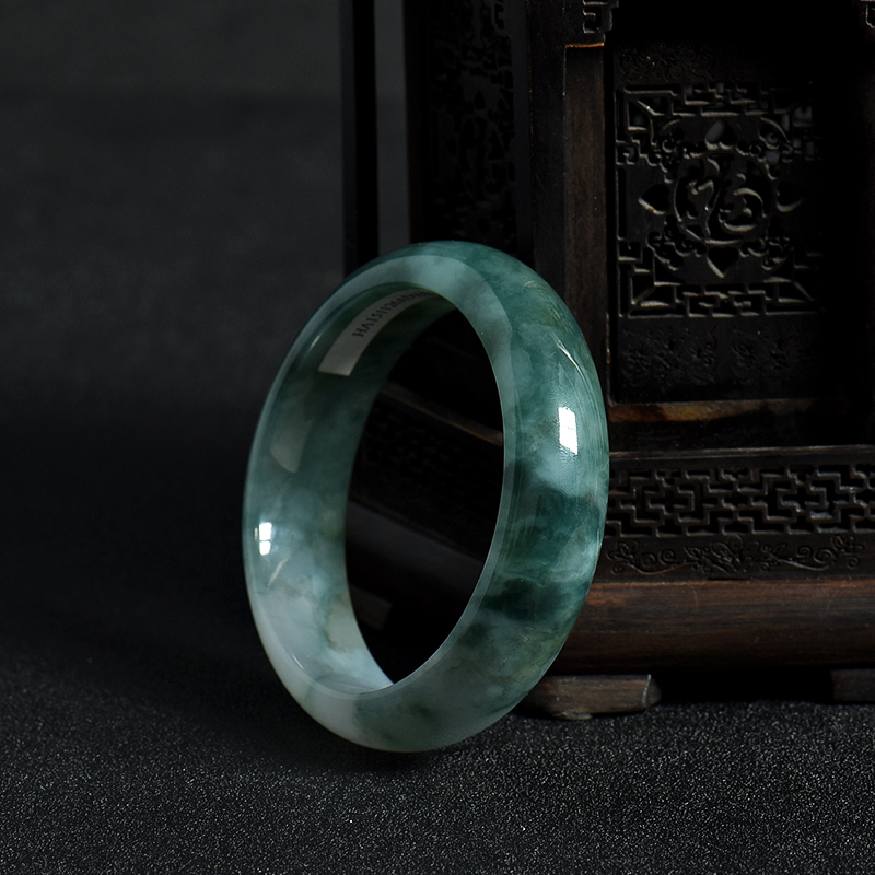 糯冰种暗绿翡翠手镯-红掌柜