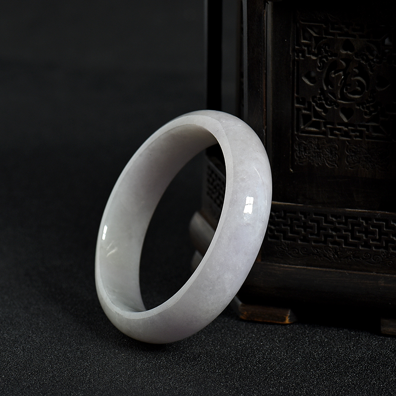 缅甸天然浅色翡翠手镯-红掌柜