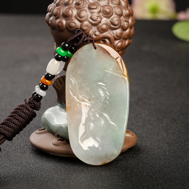 俏色翡翠龙牌吊坠-红掌柜