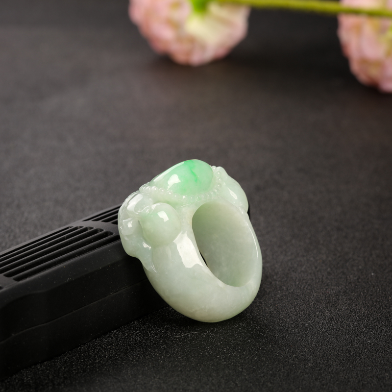 飘翠翡翠戒指-红掌柜