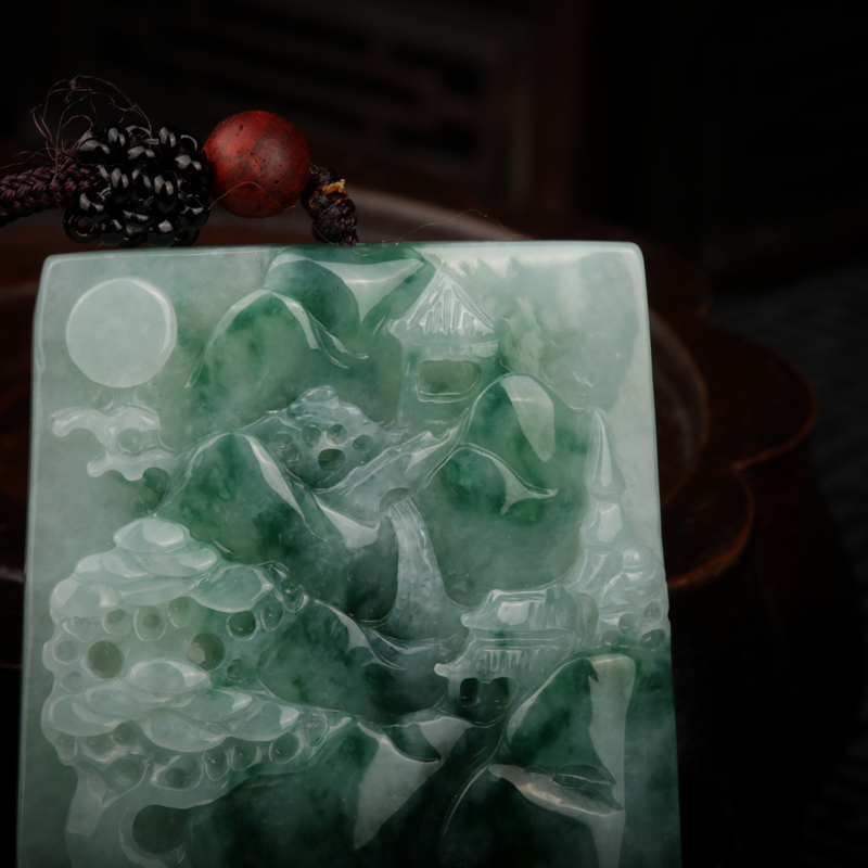 糯种飘花翡翠吊坠-红掌柜