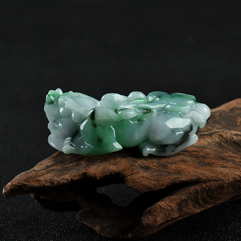 糯种翡翠貔貅吊坠-红掌柜